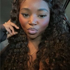 Meet your Posher, Bella